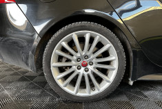 Jaguar XE 2.0D 180ch R-Sport BVA8