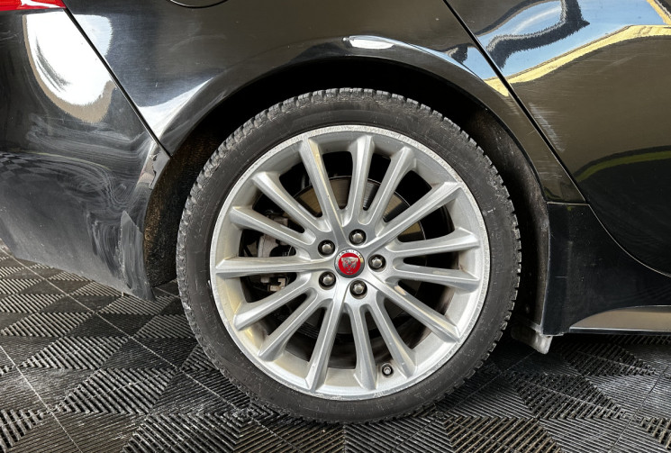 Jaguar XE 2.0D 180ch R-Sport BVA8