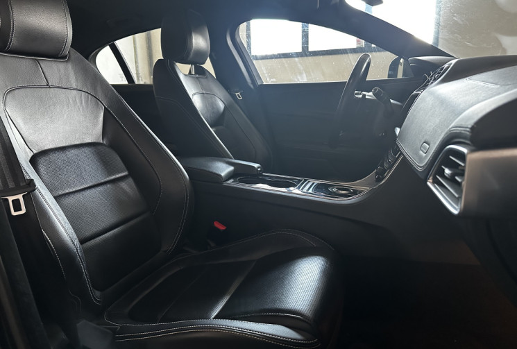 Jaguar XE 2.0D 180ch R-Sport BVA8