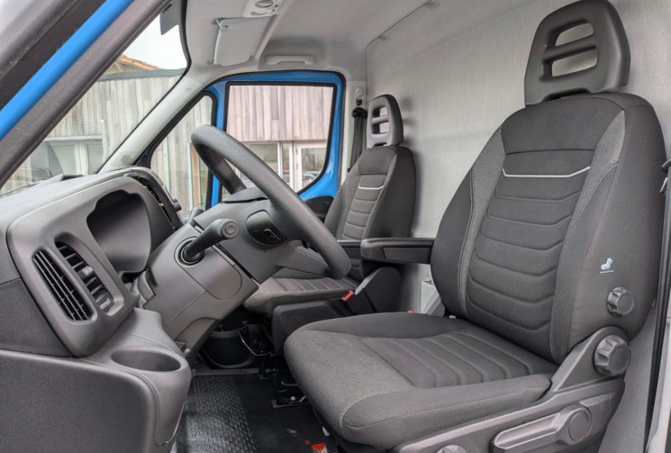 Iveco Daily 3.0 GNV 136 L4H3 / 1ERE MAIN  / GARANTIE CONSTRUCTEUR  