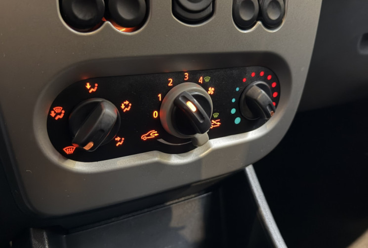 Dacia Sandero 1,4 MPI 75 GPL - EXCELLENT ETAT - DISTRI OK