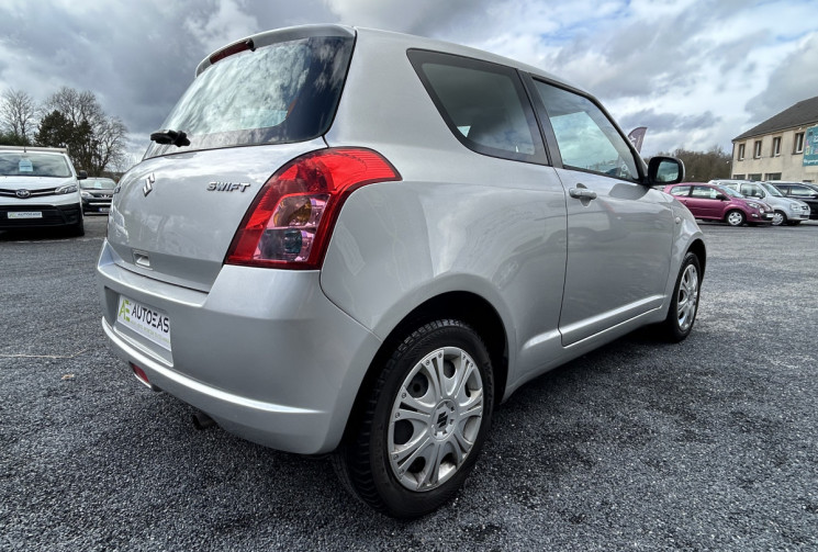 Suzuki Swift 1.3 CONFORT 123000 KMS 