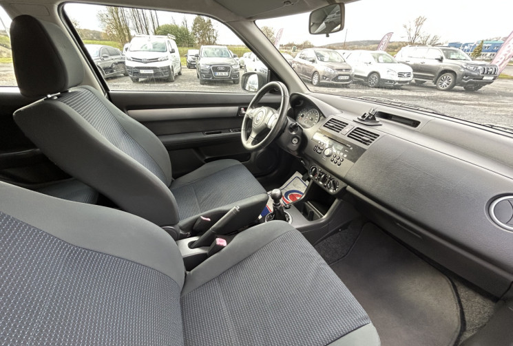 Suzuki Swift 1.3 CONFORT 123000 KMS 