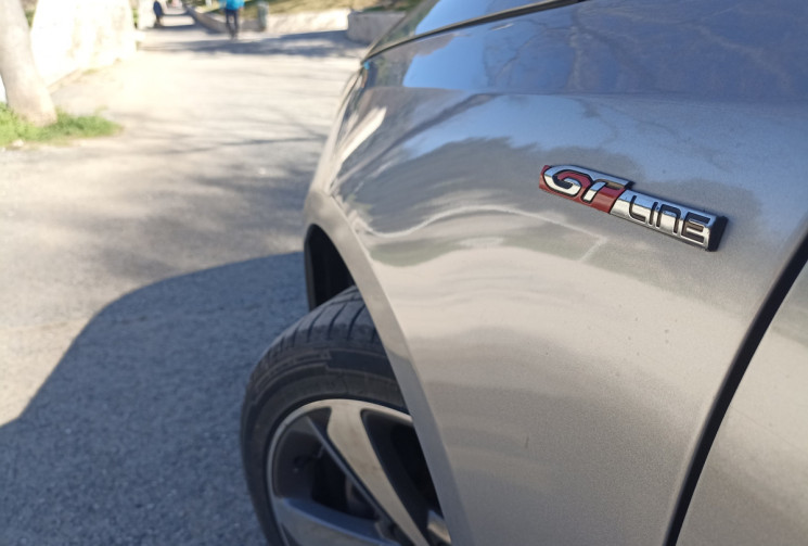 Peugeot 308 1.2L 130CH EAT8 - GT LINE - Camera - Carplay - Distrib à jour - Entretien complet fait !