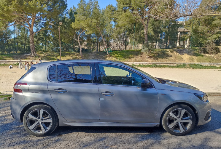 Peugeot 308 130 CH EAT8 - GT LINE - Camera - Carplay - Distrib à jour - Entretien complet fait