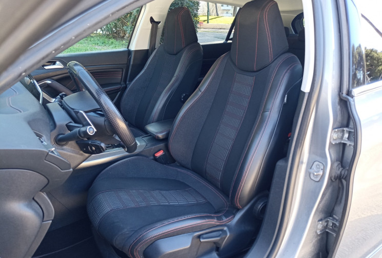 Peugeot 308 130 CH EAT8 - GT LINE - Camera - Carplay - Distrib à jour - Entretien complet fait