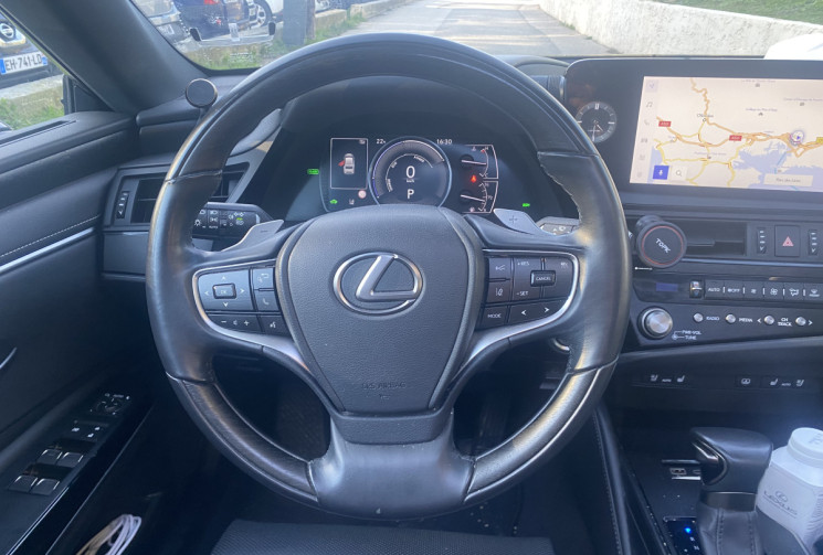 Lexus ES TVA RECUPERABLE VII Phase 2 300h 2.5 VVT-i 218CH Hybrid E-CVT 178CH LUXE