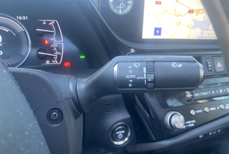 Lexus ES TVA RECUPERABLE VII Phase 2 300h 2.5 VVT-i 218CH Hybrid E-CVT 178CH LUXE