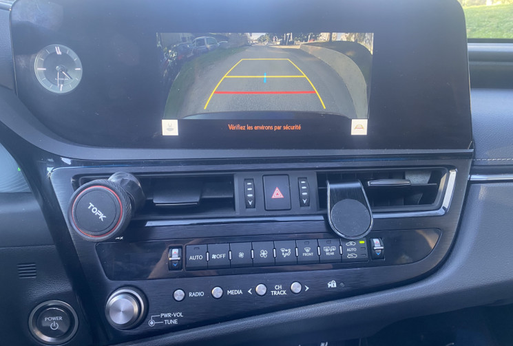 Lexus ES TVA RECUPERABLE VII Phase 2 300h 2.5 VVT-i 218CH Hybrid E-CVT 178CH LUXE