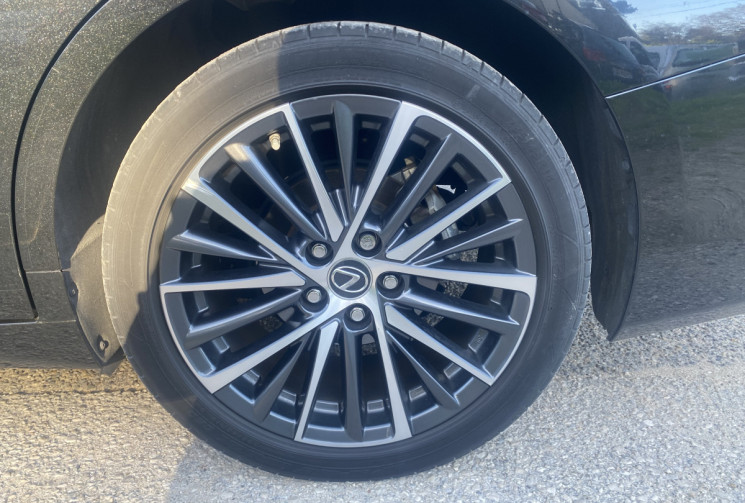 Lexus ES TVA RECUPERABLE VII Phase 2 300h 2.5 VVT-i 218CH Hybrid E-CVT 178CH LUXE