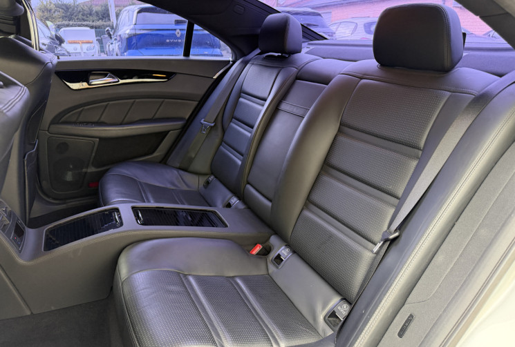 Mercedes CLASSE CLS W218 63 AMG 525 ch / Full origine / Entretien Mercedes / Kilométrage garantie