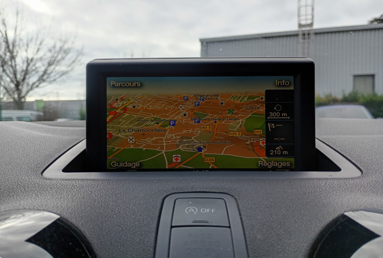 Audi A1 SPORTBACK  1.6 TDI 90 ch Ambition / Distribution OK