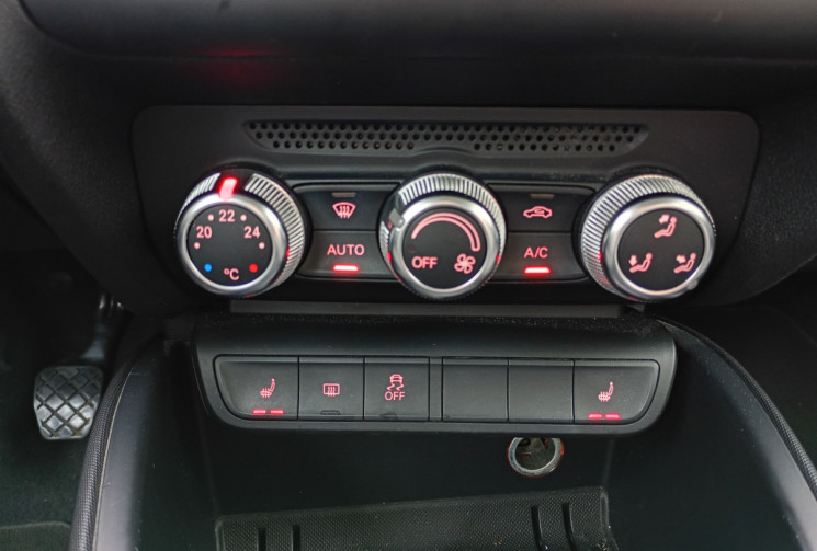 Audi A1 SPORTBACK  1.6 TDI 90 ch Ambition / Distribution OK