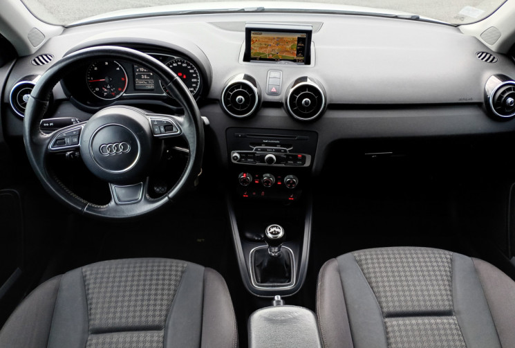 Audi A1 SPORTBACK  1.6 TDI 90 ch Ambition / Distribution OK