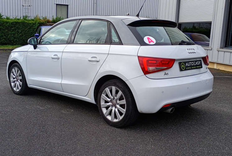 Audi A1 SPORTBACK  1.6 TDI 90 ch Ambition / Distribution OK