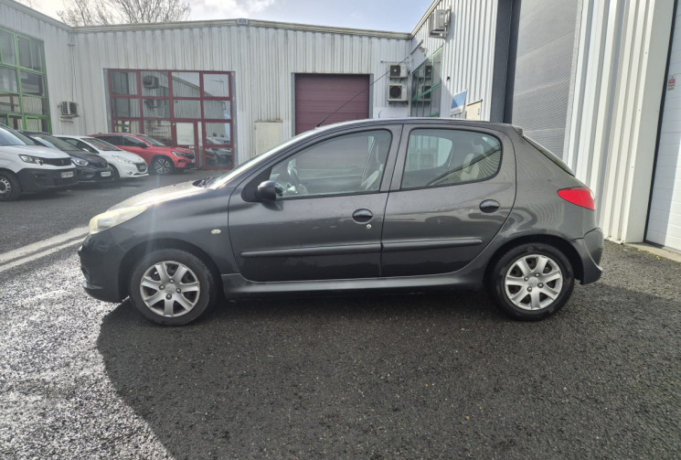 Peugeot 206+ 1.4 HDi FAP Blue Lion 68 CV * Distribution faite * Carplay 