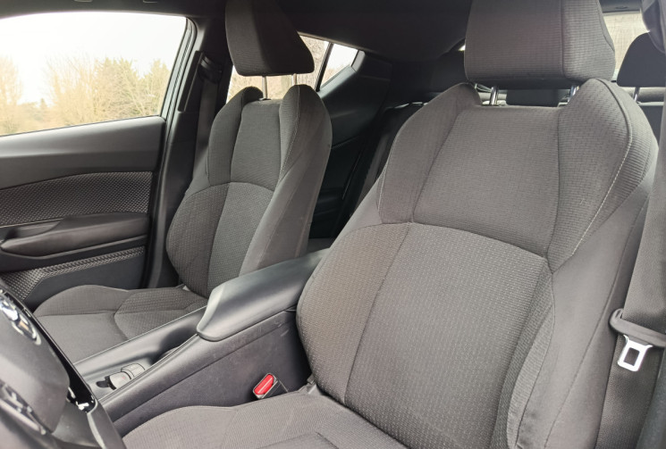 Toyota C-HR I 1.8 VVT-i HSD Hybrid 2WD 122