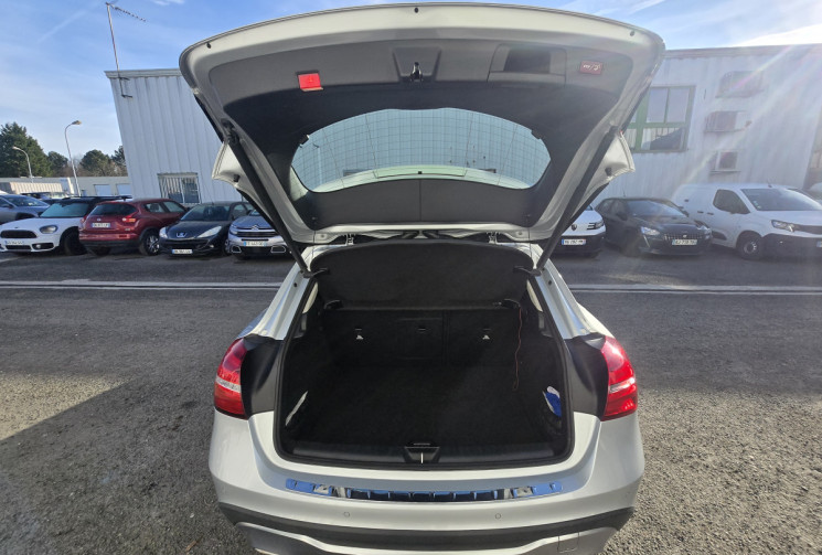 Mercedes GLA 180 122ch Sensation 7G-DC *CARPLAY*HAYON ELECTRIQUE*CAMERA*CLIM AUTO* TBE CARROSSERIE* 