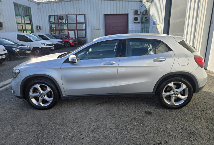 Mercedes GLA 180 122ch Sensation 7G-DC *CARPLAY*HAYON ELECTRIQUE*CAMERA*CLIM AUTO* TBE CARROSSERIE* 