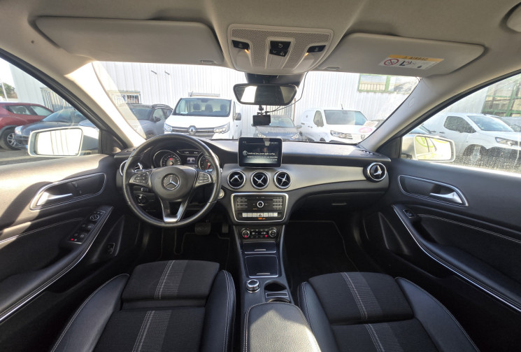 Mercedes GLA 180 122ch Sensation 7G-DC *CARPLAY*HAYON ELECTRIQUE*CAMERA*CLIM AUTO* TBE CARROSSERIE* 