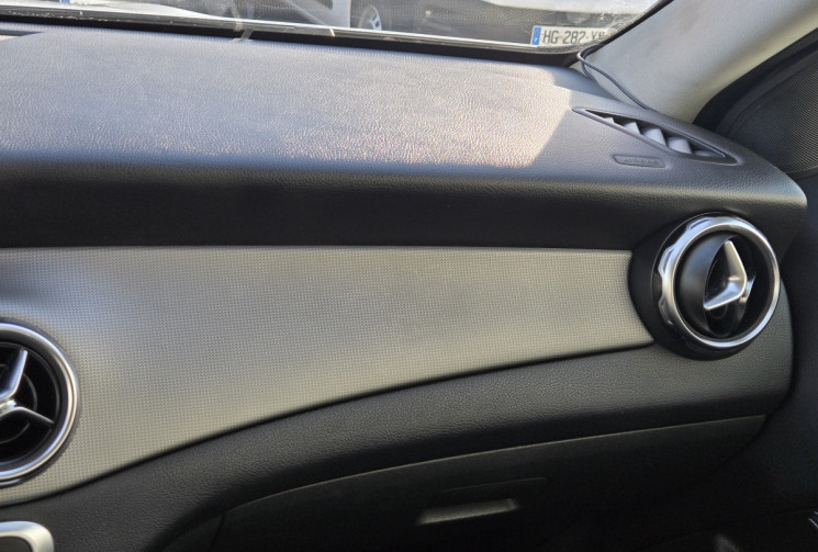 Mercedes GLA 180 122ch Sensation 7G-DC *CARPLAY*HAYON ELECTRIQUE*CAMERA*CLIM AUTO* TBE CARROSSERIE* 