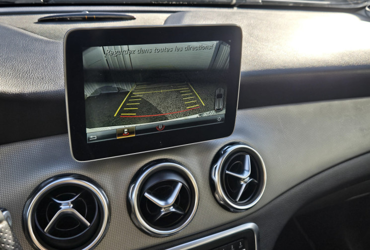 Mercedes GLA 180 122ch Sensation 7G-DC *CARPLAY*HAYON ELECTRIQUE*CAMERA*CLIM AUTO* TBE CARROSSERIE* 