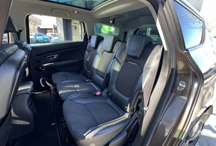 Renault GRAND SCENIC 1.6 dCi 160 EDC Intens 7 Places / Toit Panoramique / Bose / Caméra 