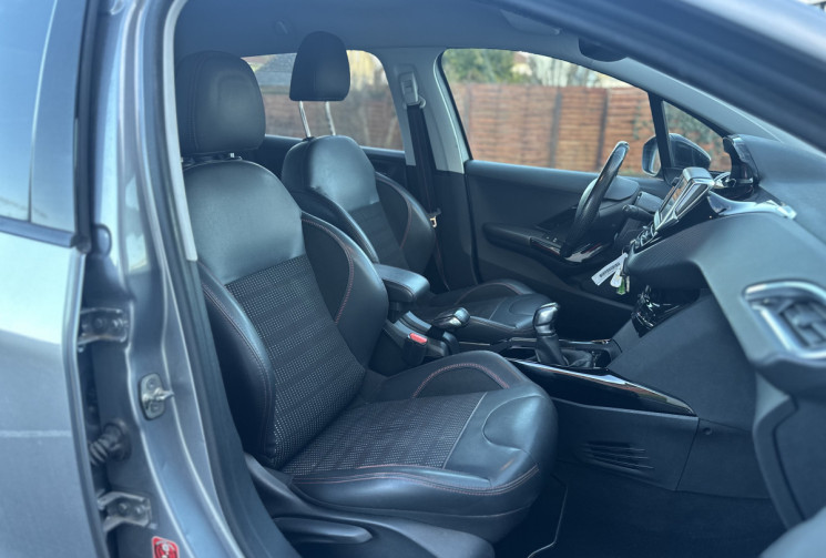 Peugeot 2008 1.2 THP Puretech 12V S&S 110 cv