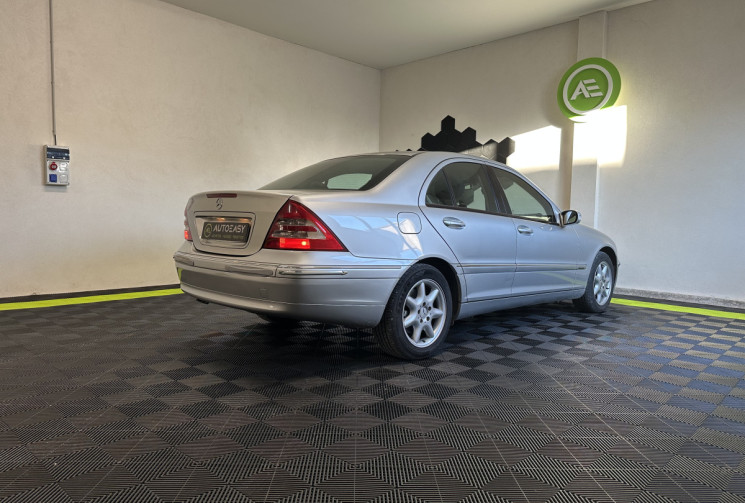 Mercedes Classe C II (W203) 240 V6 Elegance BA