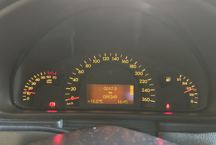 Mercedes Classe C II (W203) 240 V6 Elegance BA