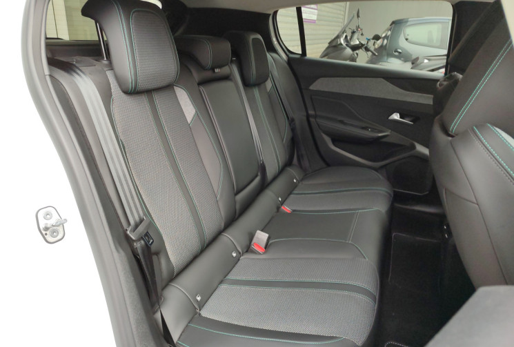 Peugeot 308 1.2 130 EAT8 ALLURE PACK / 1ère Main 