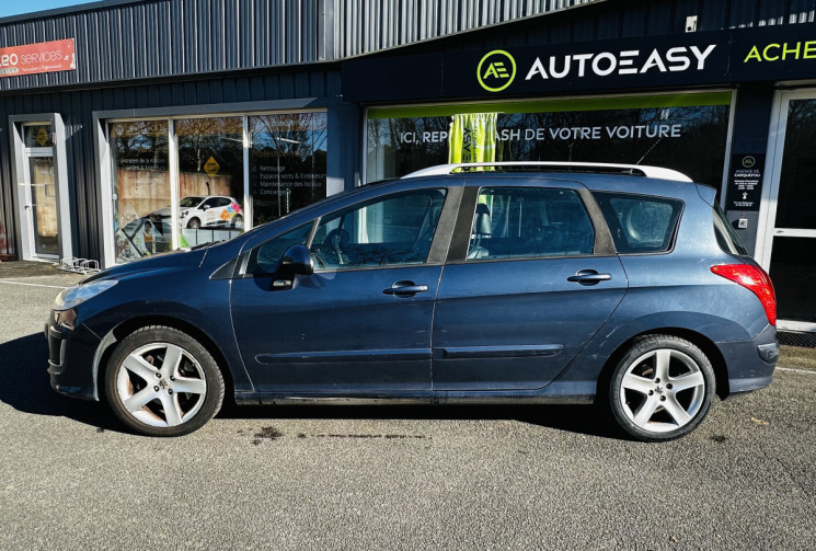 Peugeot 308 SW 2.0 HDI 135ch Féline 7 places / Attelage / Entretien suivi