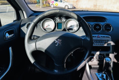 Peugeot 308 SW 2.0 HDI 135ch Féline 7 places / Attelage / Entretien suivi