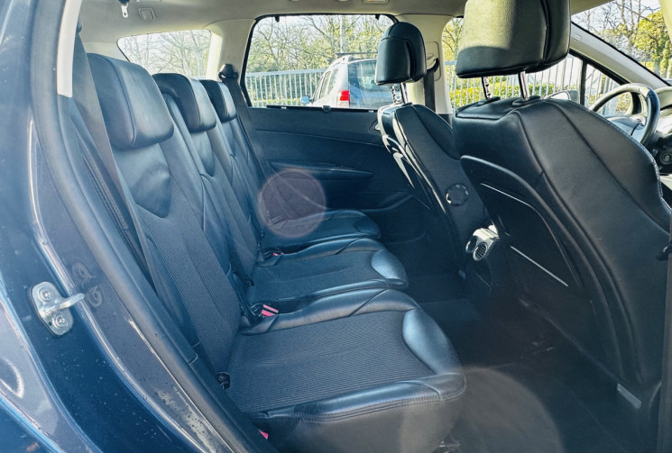 Peugeot 308 SW 2.0 HDI 135ch Féline 7 places / Attelage / Entretien suivi