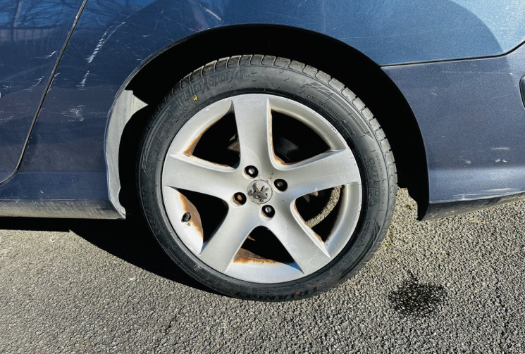 Peugeot 308 SW 2.0 HDI 135ch Féline 7 places / Attelage / Entretien suivi