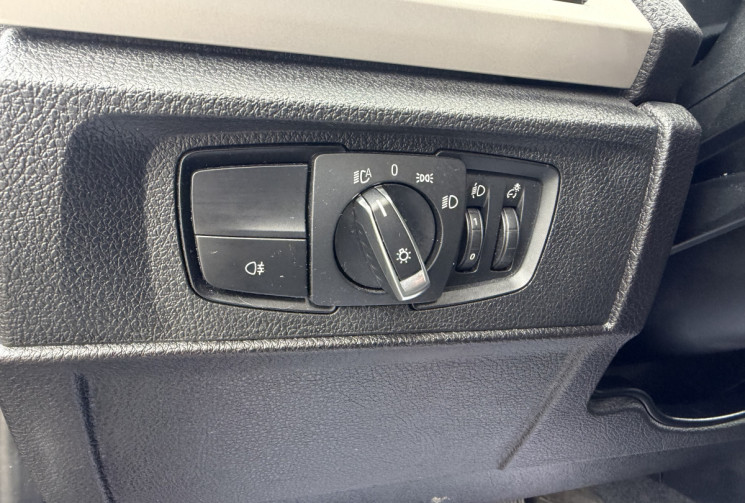 BMW Série 1 118d Business Design / sièges chauffants / Radar AV/AR / GPS