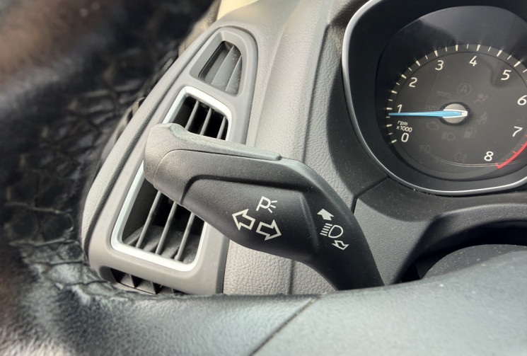 Ford Focus 1.0 EcoBoost 100ch Stop&Start Titanium