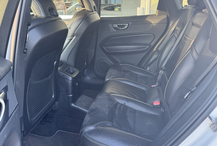 Volvo XC60 T8 Twin Engine 303+87 ch R-Design Geartronic 8