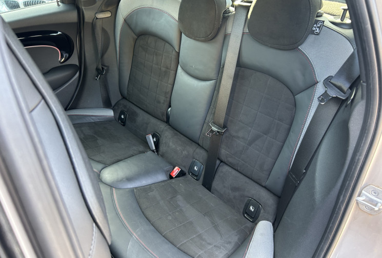 Mini Mini III (2) (F55) 2.0 178 Ch COOPER S FINITION JOHN COOPER WORKS BVA7 5P