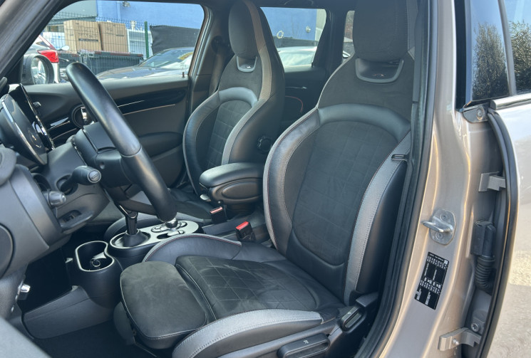 Mini Mini III (2) (F55) 2.0 178 Ch COOPER S FINITION JOHN COOPER WORKS BVA7 5P