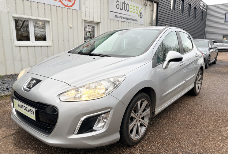 Peugeot 308 1.6 VTi 16v 120 ch D-Sign 5p * 42 000 Km * GPS * Siège Tissu & Sim Cuir * Jantes Alu R17