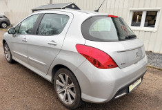 Peugeot 308 1.6 VTi 16v 120 ch D-Sign 5p * 42 000 Km * GPS * Siège Tissu & Sim Cuir * Jantes Alu R17