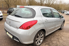 Peugeot 308 1.6 VTi 16v 120 ch D-Sign 5p * 42 000 Km * GPS * Siège Tissu & Sim Cuir * Jantes Alu R17