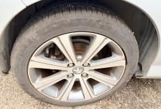 Peugeot 308 1.6 VTi 16v 120 ch D-Sign 5p * 42 000 Km * GPS * Siège Tissu & Sim Cuir * Jantes Alu R17