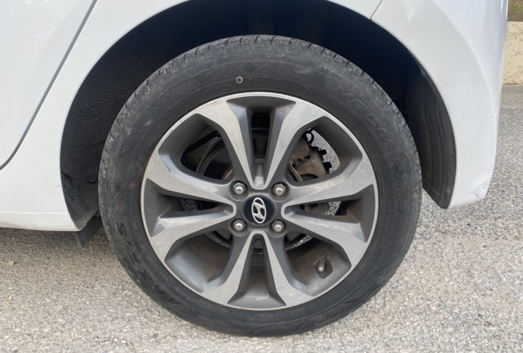 Hyundai I10 1.2L 87CH SENSATION - BIOCARBURANT - TRÈS FAIBLE KILOMÉTRAGE - VÉHICULE SUIVI