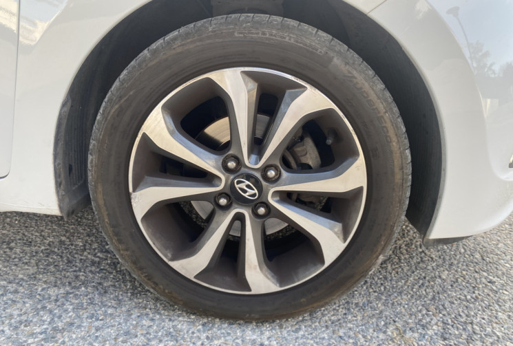 Hyundai I10 1.2L 87CH SENSATION - BIOCARBURANT - TRÈS FAIBLE KILOMÉTRAGE - VÉHICULE SUIVI