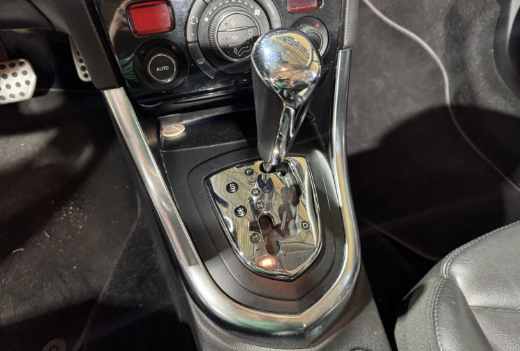 Peugeot 308 CC GARANTIE 6 MOIS 2.0 HDi 163 cv FELINE