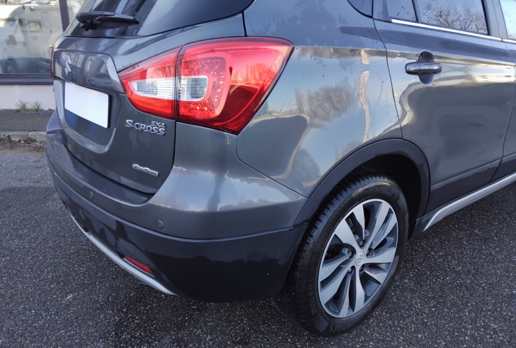 Suzuki SX4 S-Cross 140 cv 1.4 Boosterjet Style Allgrip - GPS - Cuir - Toit ouvrant - 