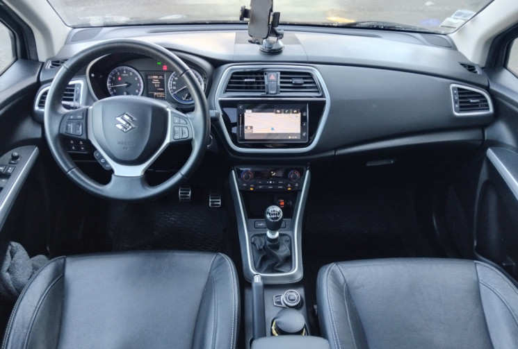 Suzuki SX4 S-Cross 140 cv 1.4 Boosterjet Style Allgrip - GPS - Cuir - Toit ouvrant - 