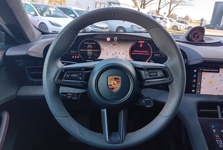 Porsche Taycan Sport Turismo 598 ch GTS - 4 pneus neufs - révision Août 26 -